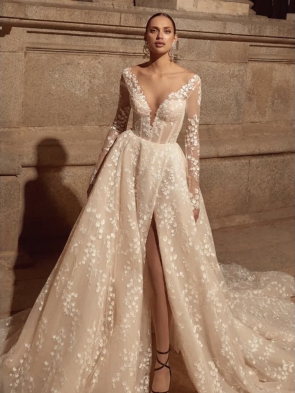 Romantic Plunge-Neck Lace Bridal Gown in Ivory-Cream